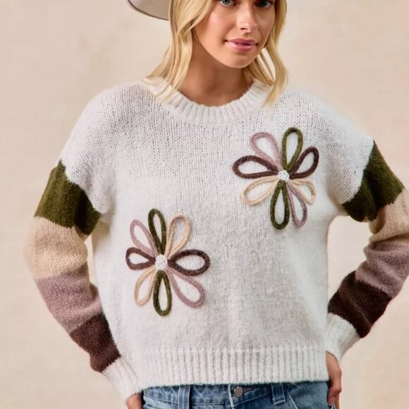 BiBi Flower Color Block Sweater - Picture 4 of 11